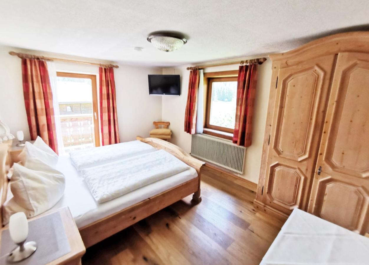 Haus Marienheim Bed and Breakfast Heiligenblut Eksteriør billede